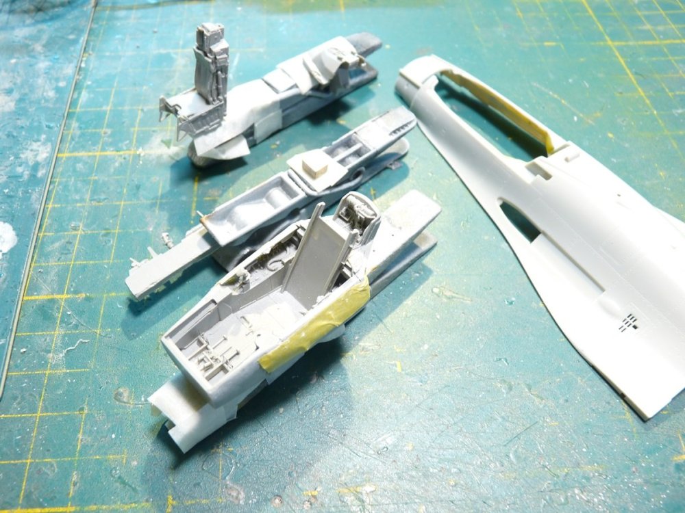 F16-02.jpg
