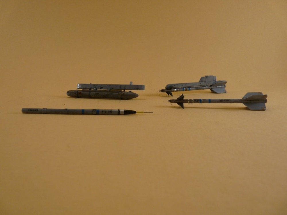 F16-15.jpg